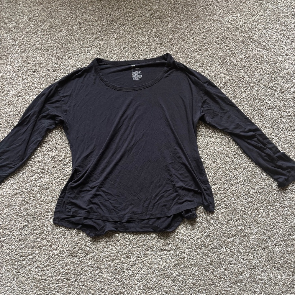 Black Long Sleeve Basic Top Size Medium
